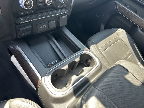 Used 2023 GMC Sierra 2500 Denali AWD/4WD image 35