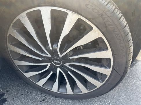 Used 2017 Lincoln MKZ Black Label w/ Technology Package AWD/4WD image 6