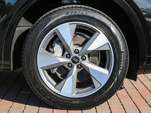 Certified 2023 Audi Q5 2.0T Premium Plus w/ Premium Plus Package image 12