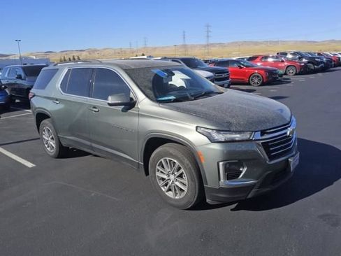 Used 2023 Chevrolet Traverse LT FWD image 4