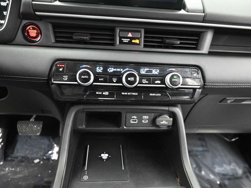 Used 2024 Honda Pilot EX-L image 19