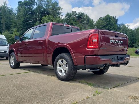 Used 2025 RAM 1500 Big Horn AWD/4WD image 6