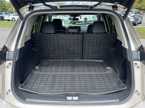 Used 2024 Nissan Rogue Platinum w/ Platinum Premium Package image 14