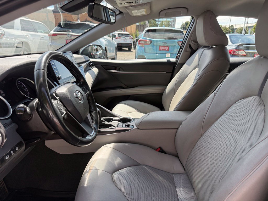 Used 2021 Toyota Camry XLE AWD/4WD image 12