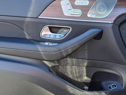 New 2025 Mercedes-Benz GLE 450 4MATIC image 11