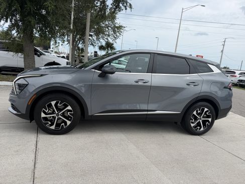 Used 2025 Kia Sportage EX FWD image 7