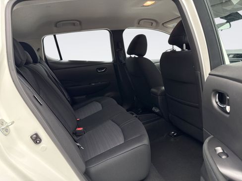 Used 2022 Nissan Leaf S Plus image 18