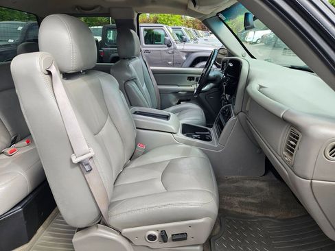 Used 2004 Chevrolet Silverado 1500 LT w/ Light Duty Power Package RWD image 15