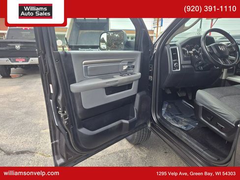 Used 2016 RAM 2500 Big Horn image 9