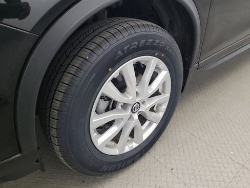 Used 2020 Nissan Rogue SV AWD/4WD image 31