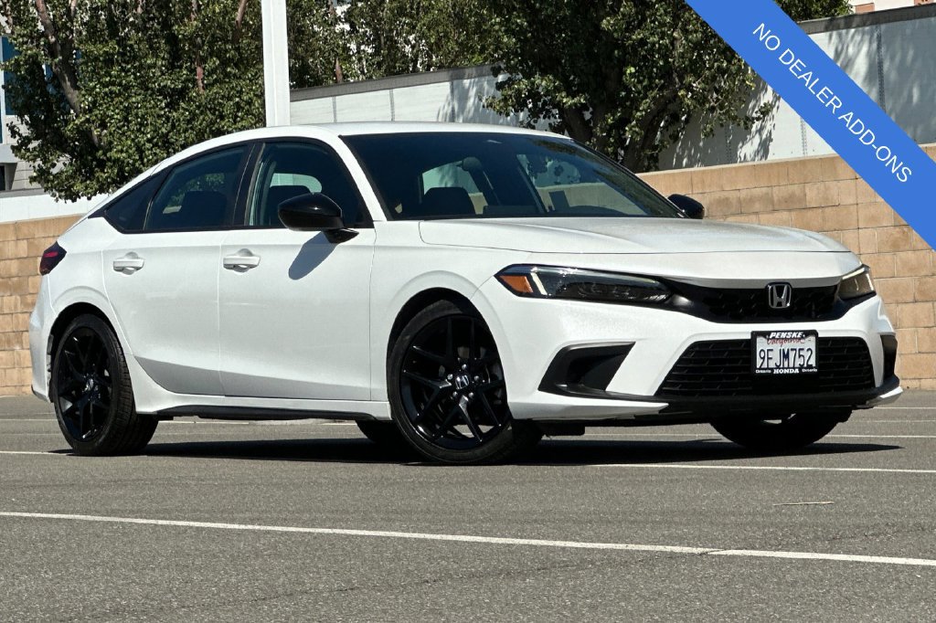 Used 2023 Honda Civic Sport image 2