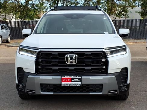 New 2026 Honda Pilot Elite image 2