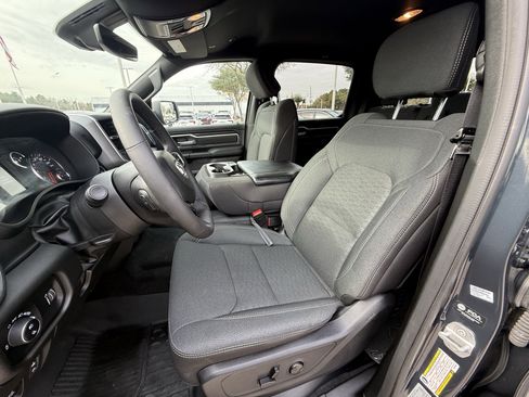 Used 2025 RAM 1500 Big Horn image 27