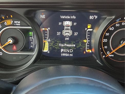 Used 2024 Jeep Wrangler Unlimited Rubicon 392 image 23