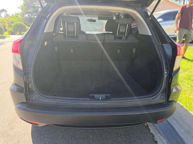 Used 2020 Honda HR-V LX image 5