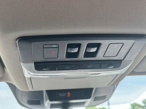 Certified 2023 Nissan Rogue SL w/ SL Premium Package AWD/4WD image 22