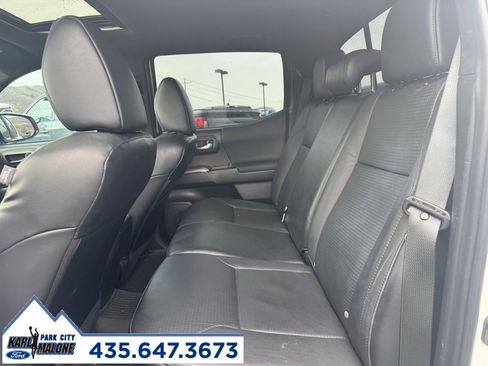 Used 2023 Toyota Tacoma TRD Sport image 15