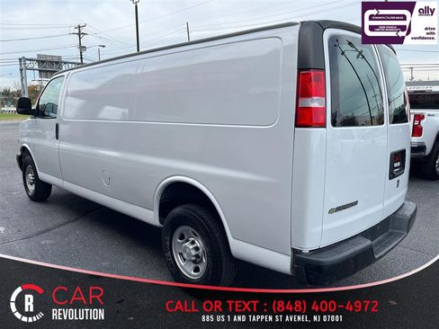 Used 2021 Chevrolet Express 2500 Extended w/ Driver Convenience Package RWD image 5