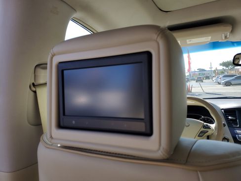 Used 2013 INFINITI JX35 AWD w/ Premium Pkg image 38