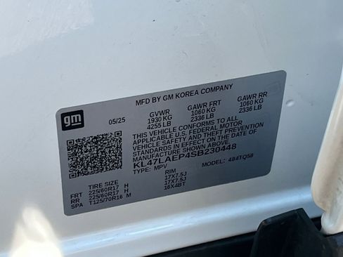 Used 2025 Buick Envista Preferred FWD image 29