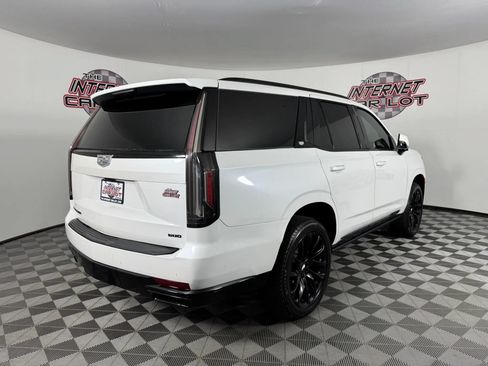 Used 2024 Cadillac Escalade Sport Platinum w/ LPO, ONYX Package AWD/4WD image 7