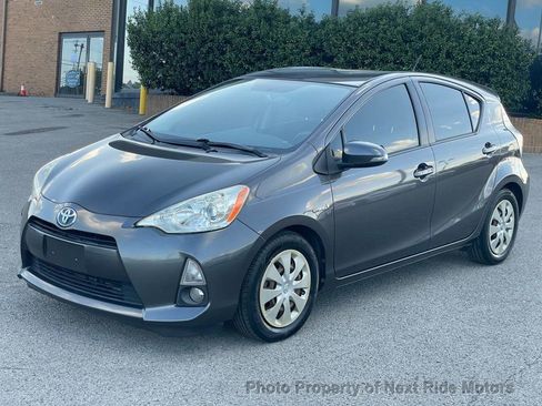 Used 2013 Toyota Prius C Two image 3