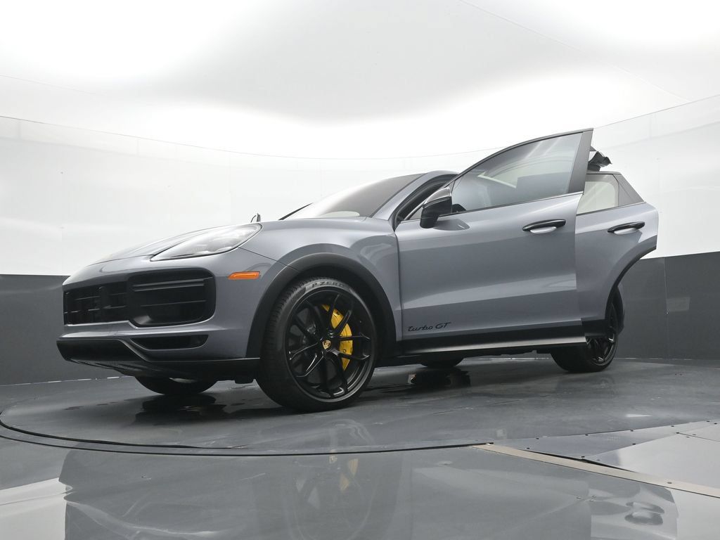 Certified 2023 Porsche Cayenne Turbo GT AWD/4WD image 31