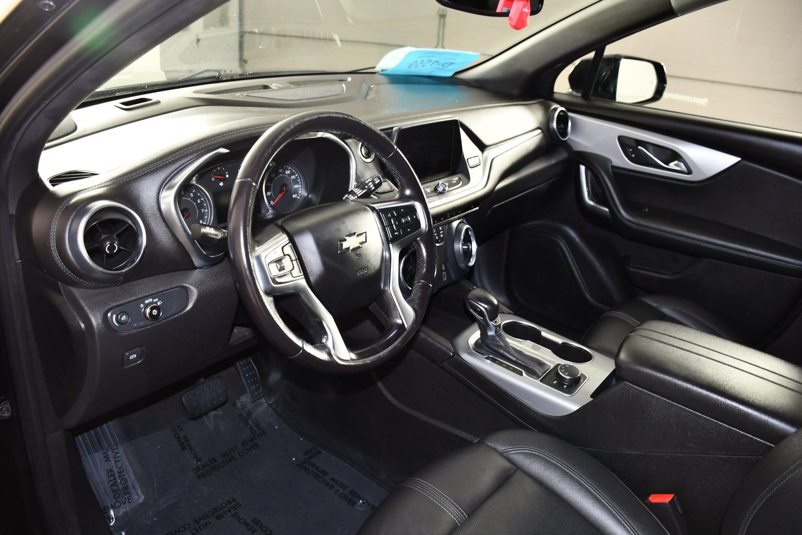 Used 2021 Chevrolet Blazer LT AWD/4WD image 2