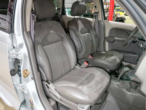 Used 2001 Chrysler PT Cruiser FWD image 39