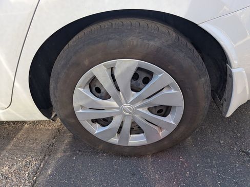 Used 2023 Nissan Versa S w/ Trunk Package FWD image 7