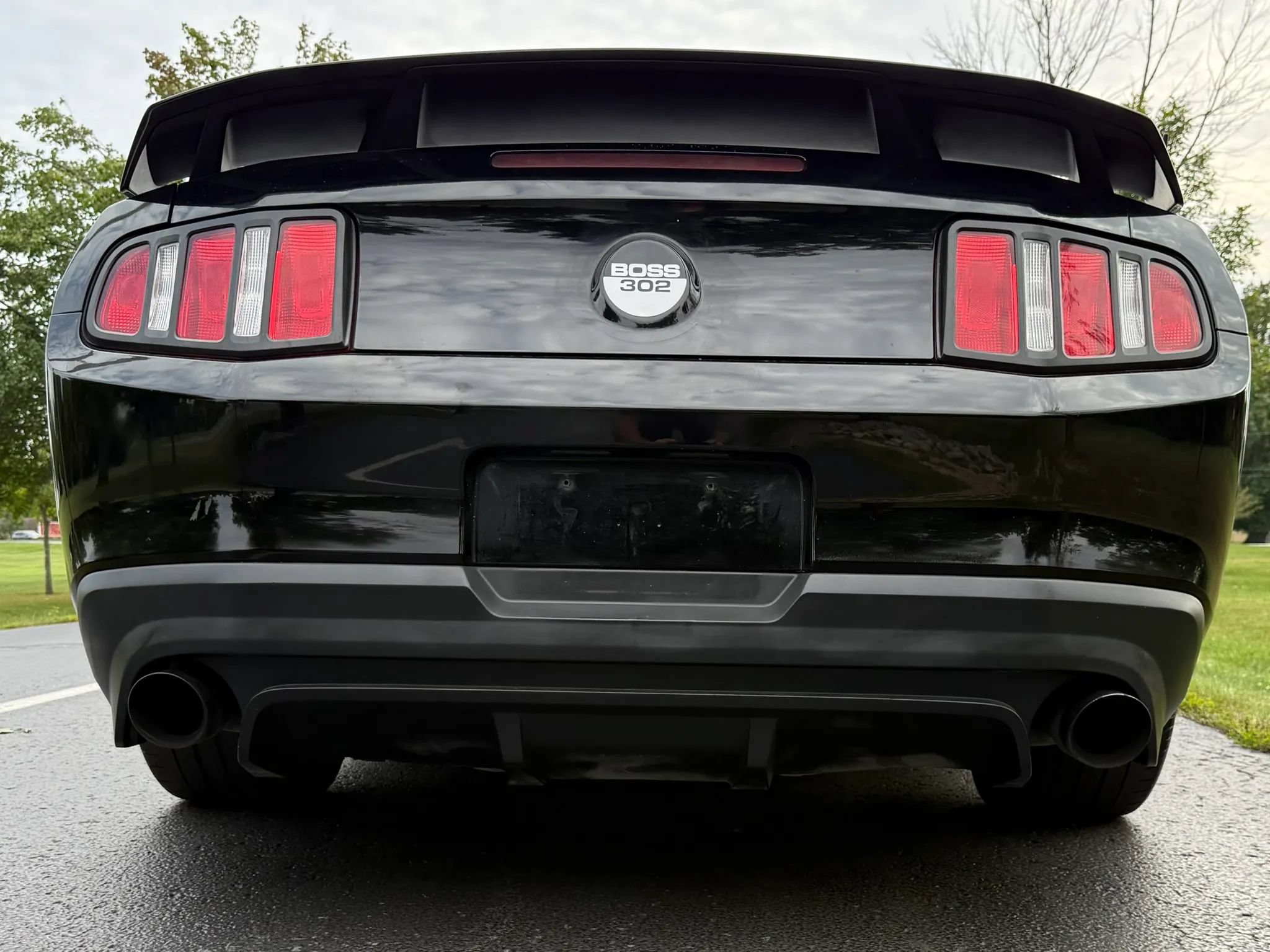 Used 2012 Ford Mustang GT Premium RWD image 11