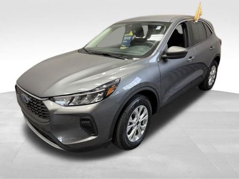 Used 2023 Ford Escape Active AWD/4WD image 1