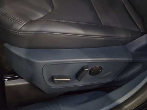 New 2025 Ford Maverick Lariat w/ Black Appearance Package image 20