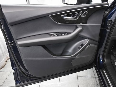 Used 2025 Audi Q7 3.0T Premium w/ Convenience Package image 9