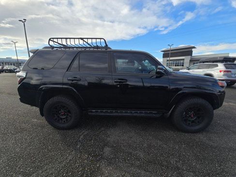 Used 2021 Toyota 4Runner TRD Off-Road Premium w/ Moonroof Package image 2