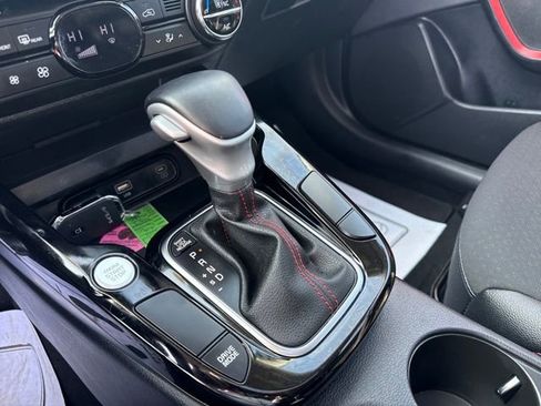 Used 2023 Kia Soul GT-Line image 23