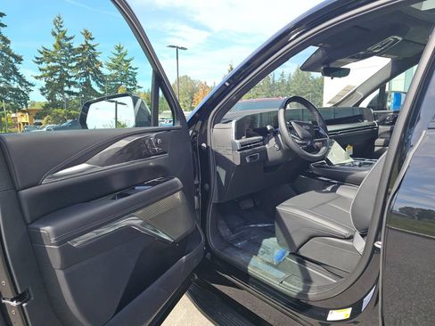 New 2026 Cadillac Escalade IQ Sport 2 w/ LPO, ONYX Package AWD/4WD image 22
