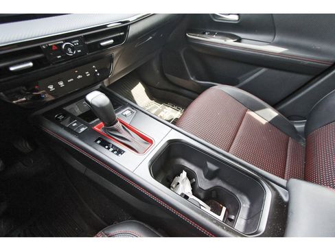 Used 2025 Nissan Kicks SR FWD image 22