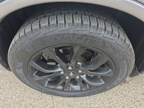 Used 2019 Dodge Durango R/T w/ Blacktop Package AWD/4WD image 9