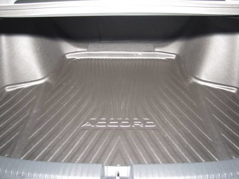 Used 2024 Honda Accord Touring image 17