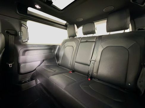 Used 2023 Land Rover Defender 90 X-Dynamic SE AWD/4WD image 26