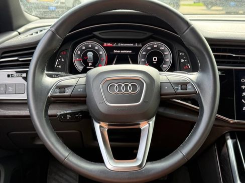 Used 2023 Audi Q8 Premium Plus AWD/4WD image 21