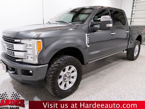 Used 2018 Ford F250 Platinum w/ Platinum Ultimate Package AWD/4WD image 2
