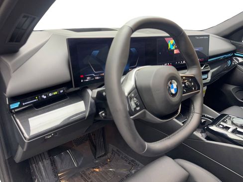 Used 2026 BMW 530i xDrive w/ Premium Package image 51