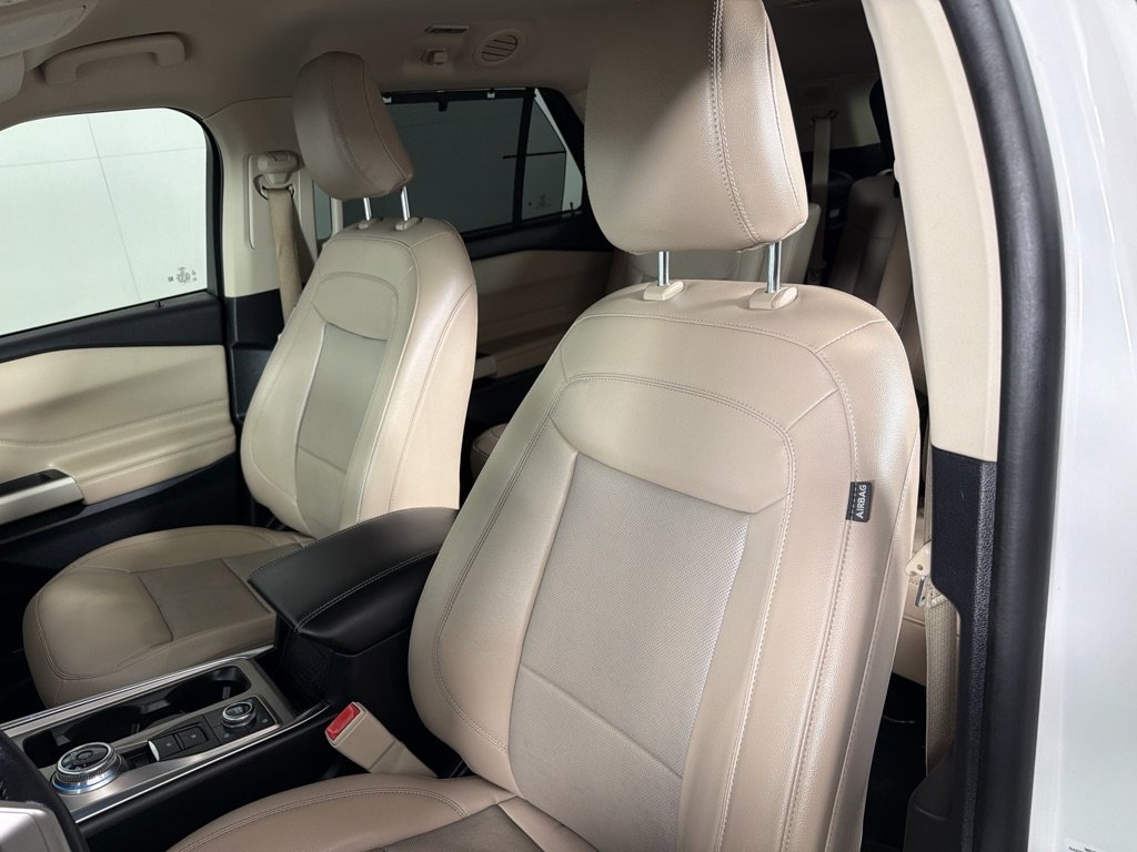 Used 2021 Ford Explorer Limited AWD/4WD image 13