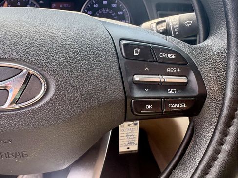 Used 2020 Hyundai Elantra SEL FWD image 16