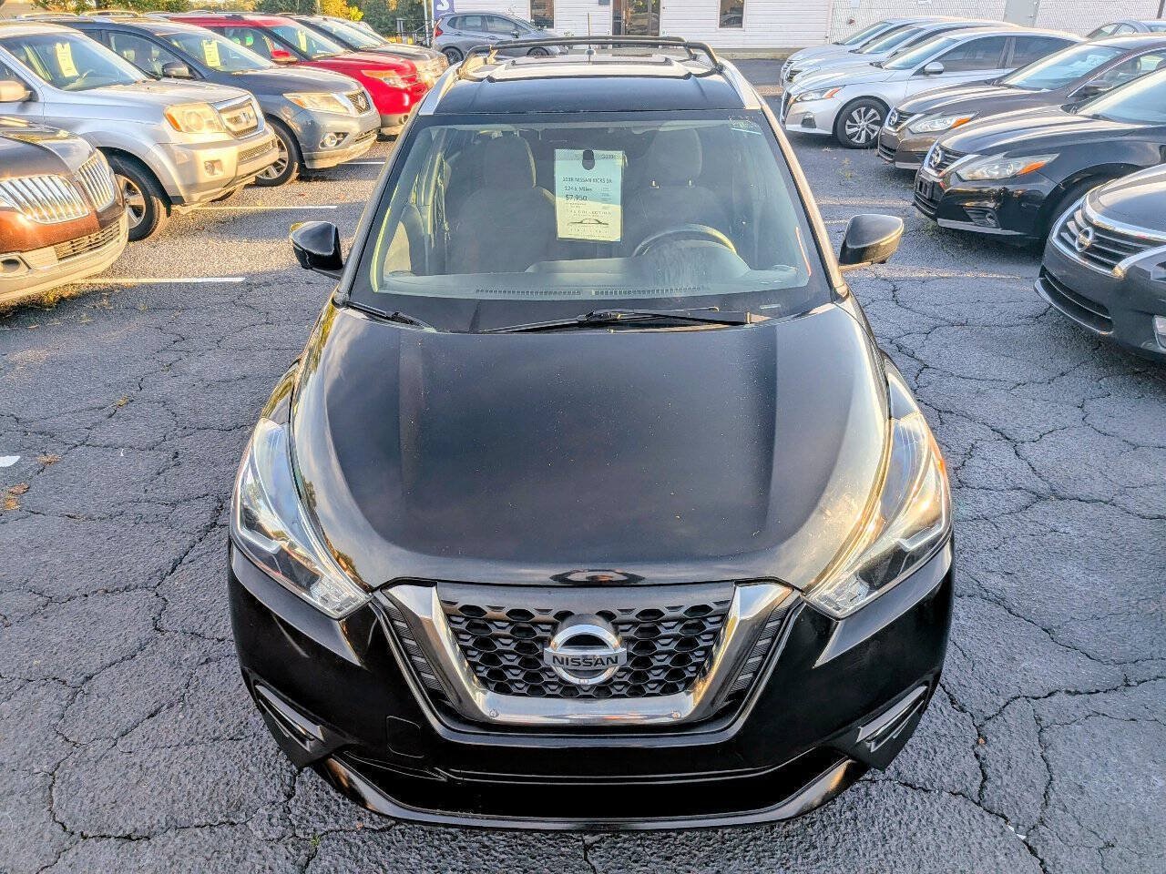 Used 2018 Nissan Kicks SR w/ Exterior Electronics Package FWD image 6
