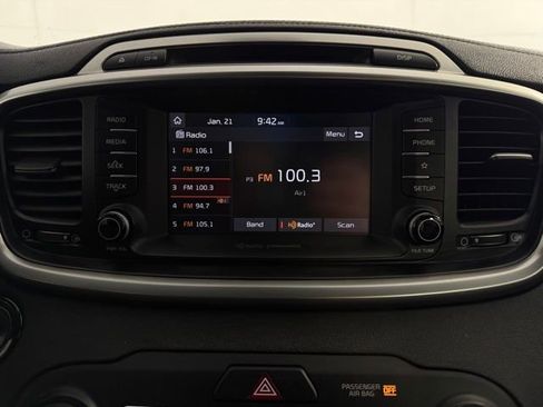Used 2019 Kia Sorento EX image 22