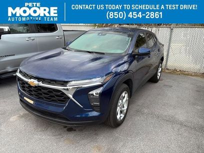 Used 2024 Chevrolet Trax LS w/ LS Convenience Package