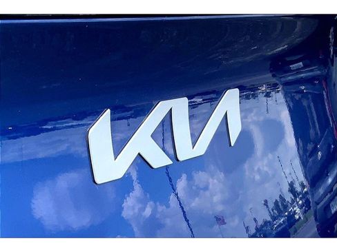 Used 2023 Kia Sportage EX AWD/4WD image 30